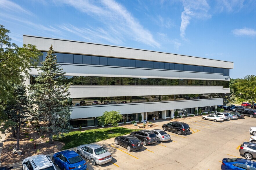 Primary Photo Of 7441 O St, Lincoln Office For Lease