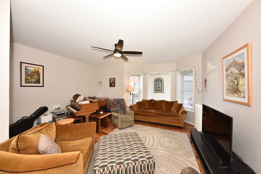 More Photos Of 1816 E Kane Pl, Milwaukee Apartments For Sale