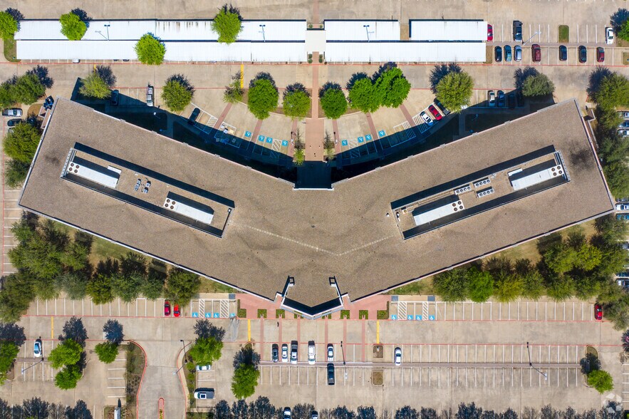 More Photos Of 2301 W Plano Pky, Plano Office For Lease