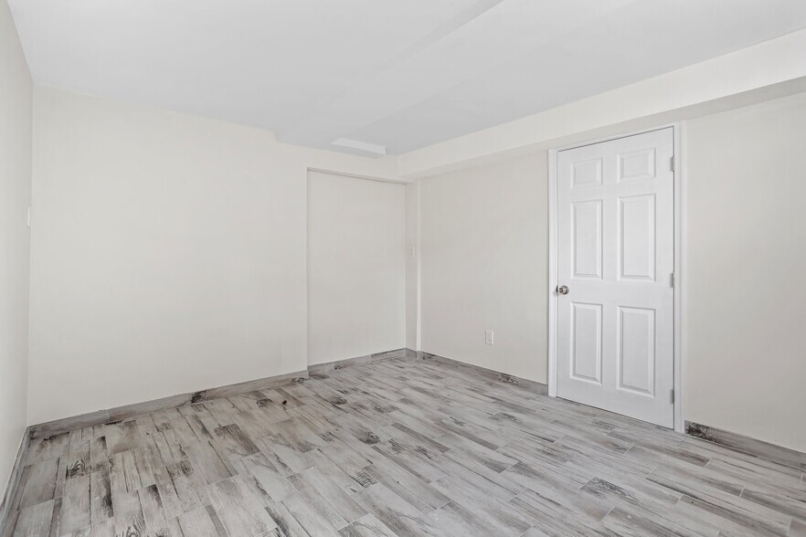 More Photos Of 4016 31st Ave, Astoria Apartments For Lease