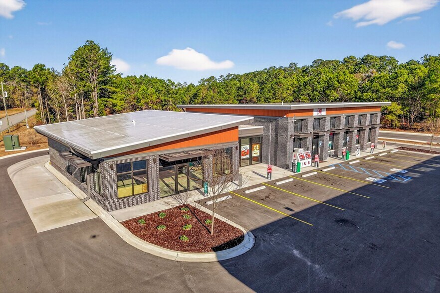 More Photos Of 5652 Ogeechee Rd, Savannah General Retail For Lease