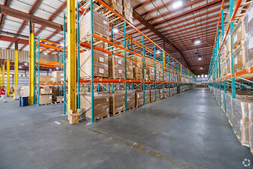 More Photos Of 119 Anderson Ct, Dothan Warehouse For Lease