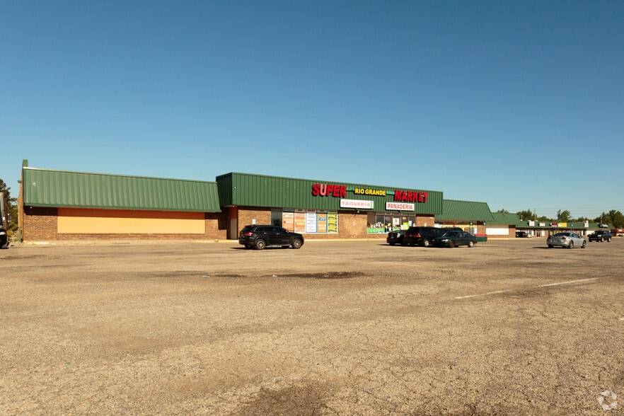 More Photos Of 3702-3724 N Mitthoeffer Rd, Indianapolis Unknown For Lease