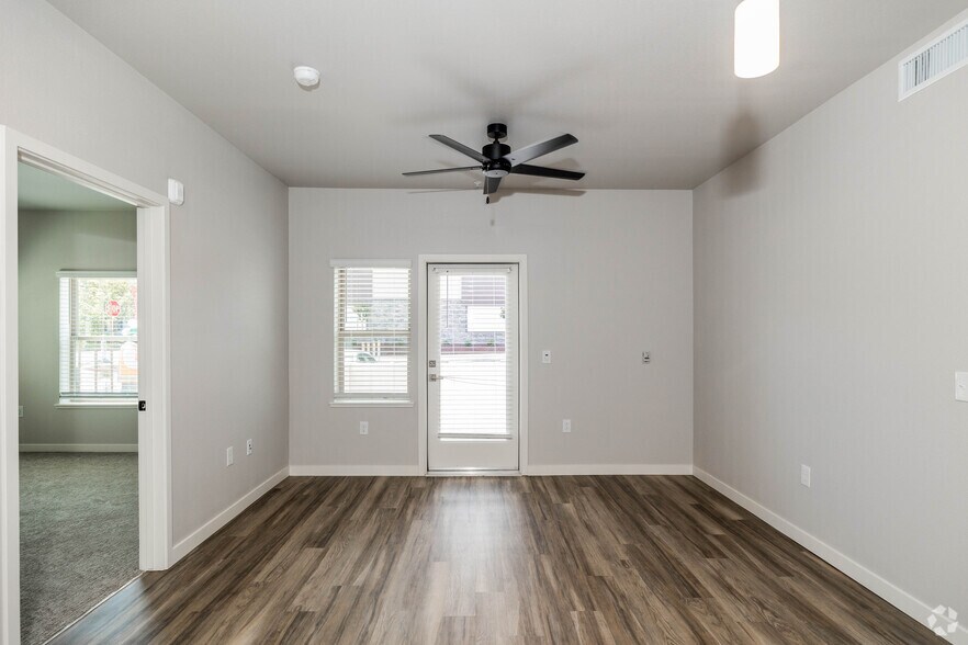 More Photos Of 5030 Wiseman Way, Fairfield Apartments For Lease