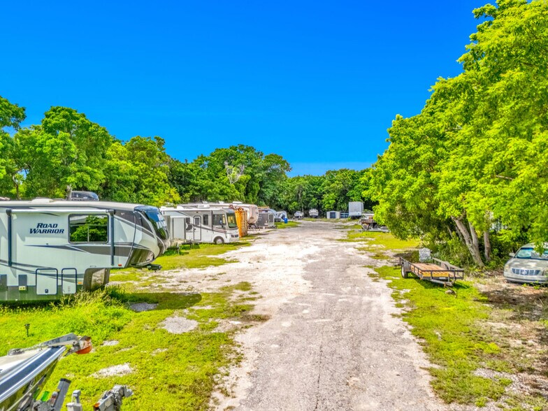 More Photos Of 98468 Overseas Hwy, Key Largo Contractor Storage Yard For Sale