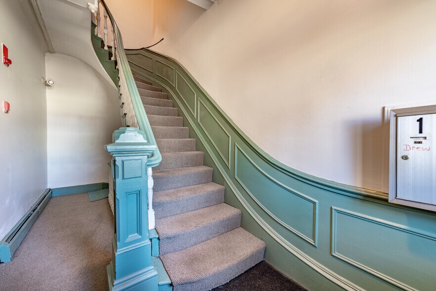 More Photos Of 54-80 Mount Vernon St, Somerville Apartments For Sale