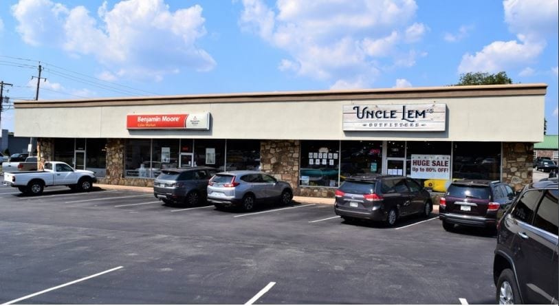 More Photos Of 9715-9727 Kingston Pike, Knoxville Freestanding For Lease