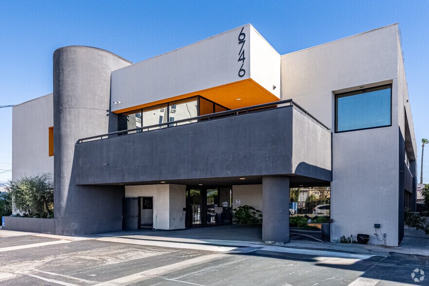 More Photos Of 6746 Valjean Ave, Van Nuys Loft Creative Space For Lease