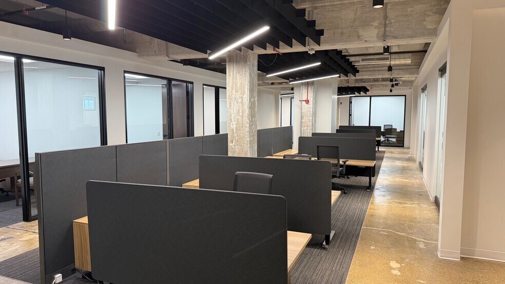 More Photos Of 1411 Roosevelt Ave, Indianapolis Office For Lease