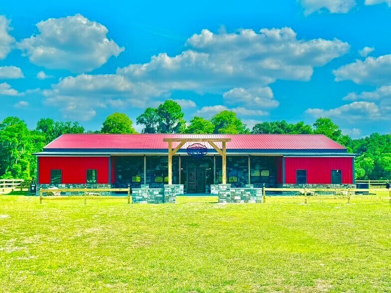 Primary Photo Of 7701 W Knights Griffin Rd, Plant City Lodge Meeting Hall For Sale