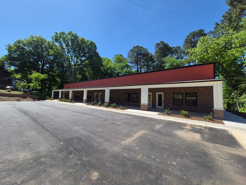More Photos Of 405 Rose St, Sanford Office For Lease