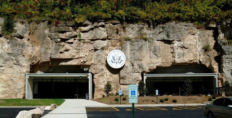 More Photos Of 1429 Boulder Blvd, Valmeyer Refrigeration Cold Storage For Lease