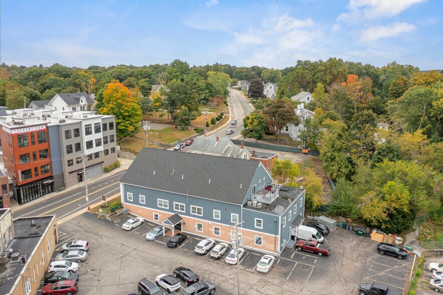 More Photos Of 11 Front St, Weymouth Office For Lease