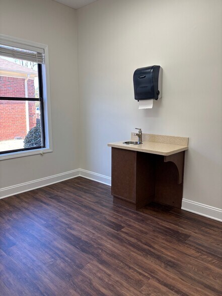 More Photos Of 86 Timber Creek Dr, Cordova Medical For Lease
