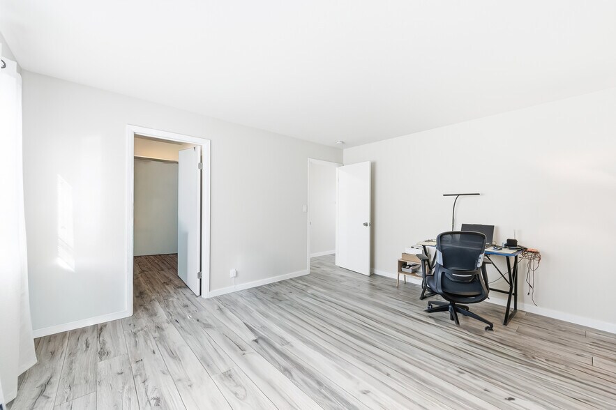 More Photos Of 528 Grand Ave, South San Francisco Apartments For Sale