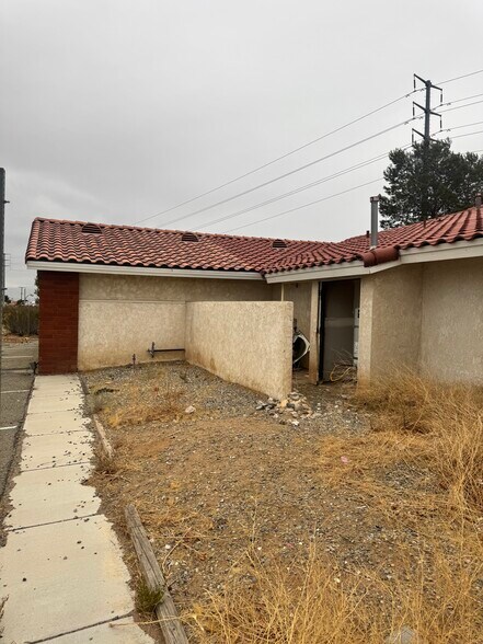 More Photos Of 17537 Montezuma St, Adelanto Lodge Meeting Hall For Sale