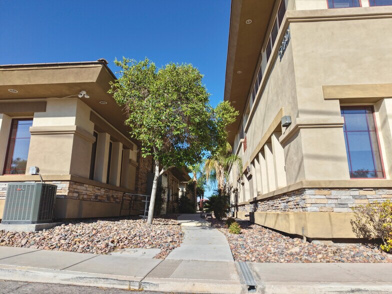 More Photos Of 5230 W Patrick Ln, Las Vegas Office For Sale
