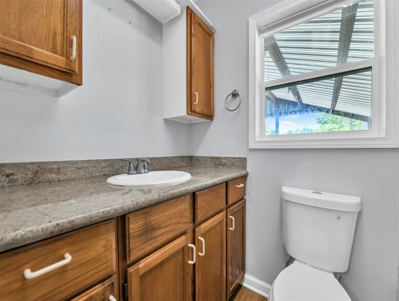 More Photos Of 11304 Fostoria Rd, Cleveland Land For Sale