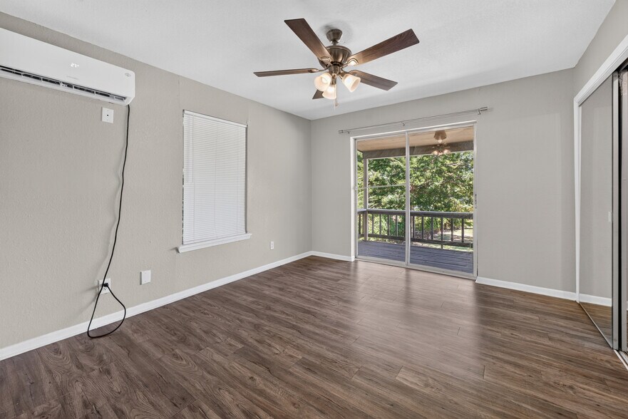 More Photos Of 505 Bub Hayner Rd, Karnack Apartments For Sale