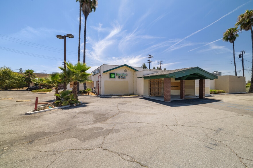 More Photos Of 10478 Valley Blvd, El Monte Restaurant For Lease