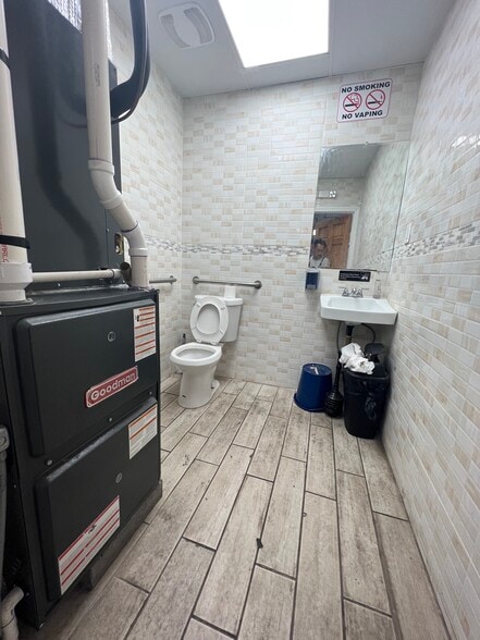 More Photos Of 604 W York St, Philadelphia Storefront Retail Residential For Sale