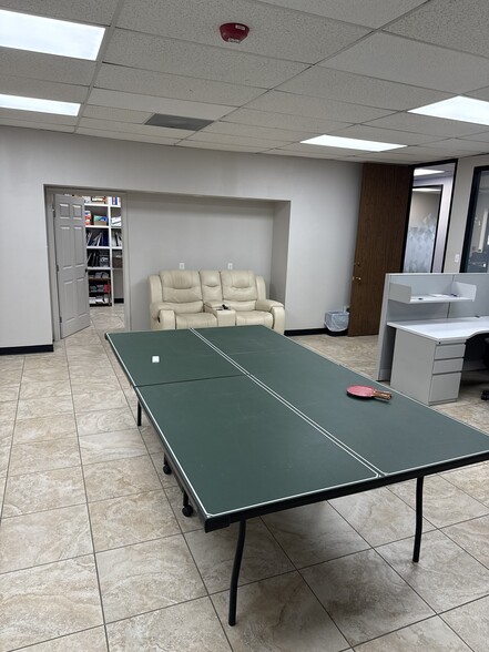More Photos Of 12810 Century Dr, Stafford Showroom For Lease