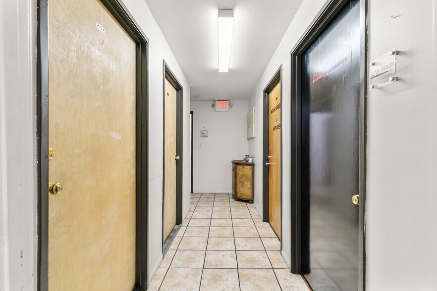 More Photos Of 1108 5th St, San Fernando Storefront Retail Office For Sale