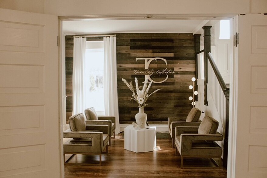 More Photos Of 126 S Spruce St, Winston-Salem Office Residential For Sale