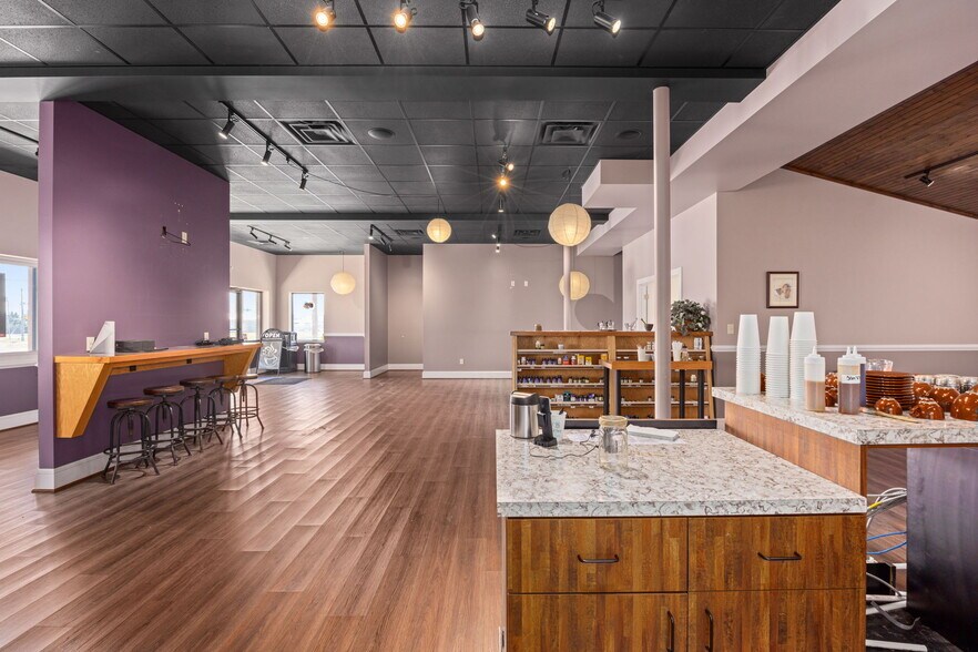 More Photos Of 294 Lee Hwy, Verona General Retail For Lease