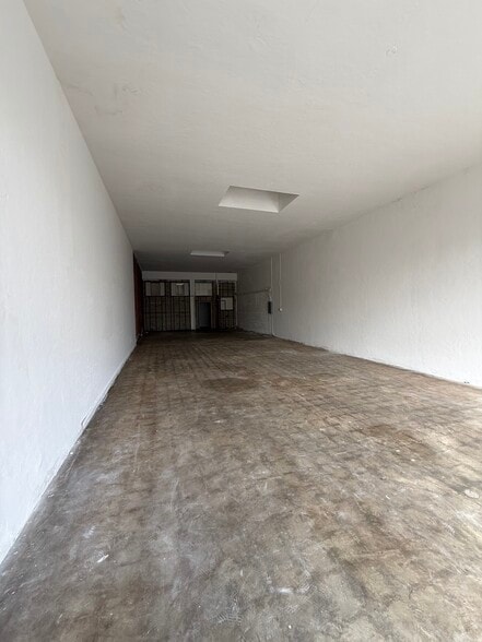 More Photos Of 1156 San Carlos Ave, San Carlos Storefront For Lease