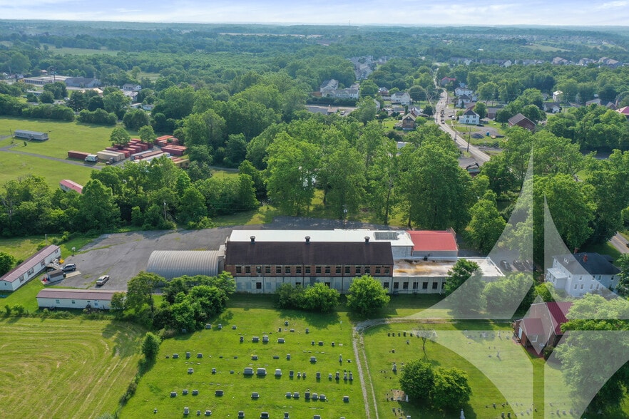 More Photos Of 144 Runnymeade rd, Bunker Hill Specialty For Sale