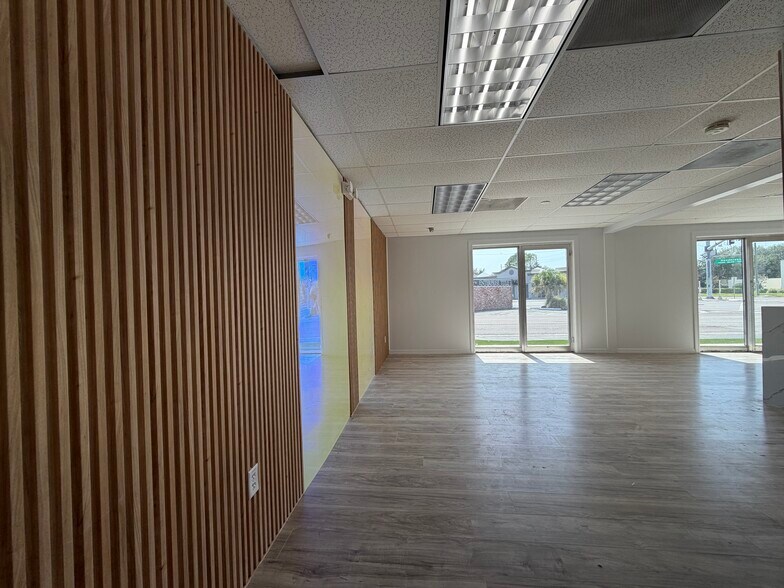 More Photos Of 3418 W Swann Ave, Tampa Office For Lease