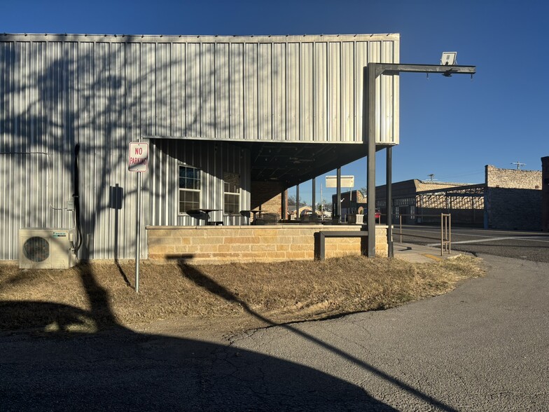 More Photos Of 8718 W Highway 377, Tolar Storefront For Sale