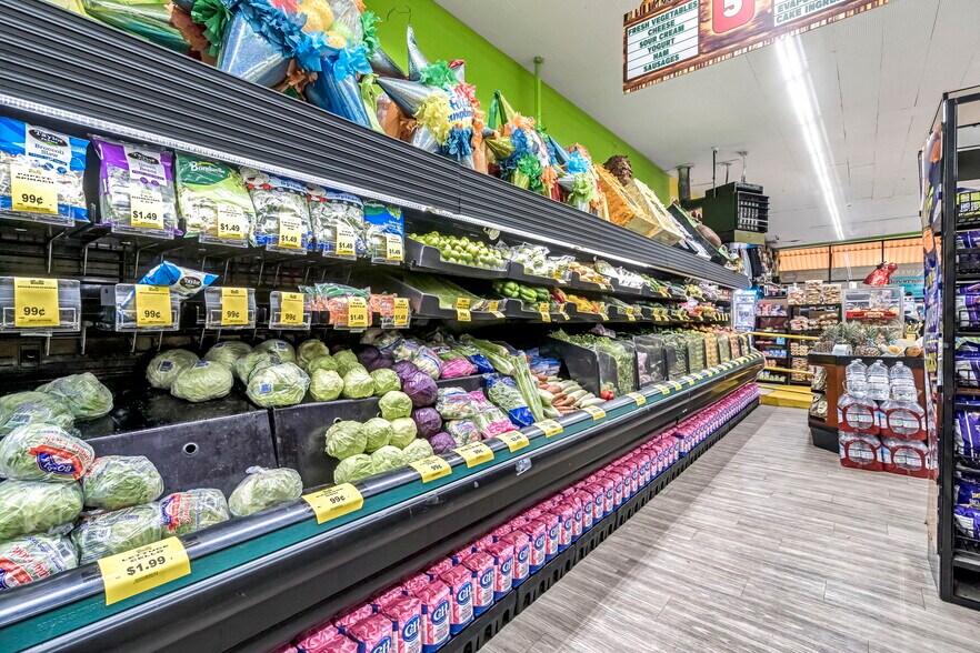 More Photos Of 217 S L St, Dinuba Freestanding For Sale