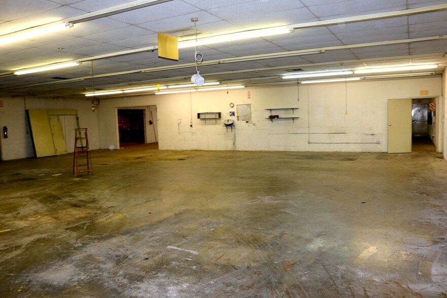 More Photos Of 10240 Thor Dr, Freeland Warehouse For Sale