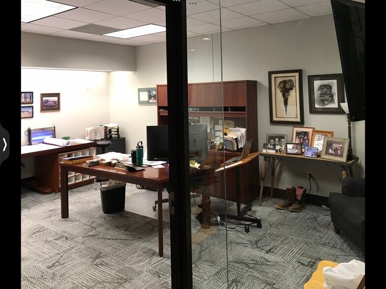 More Photos Of 4901 Dwight Evans Rd, Charlotte Light Distribution For Sale