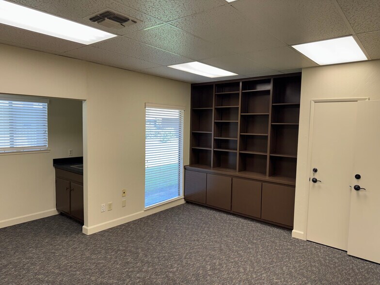 More Photos Of 2087 Grand Canal Blvd, Stockton Medical For Lease