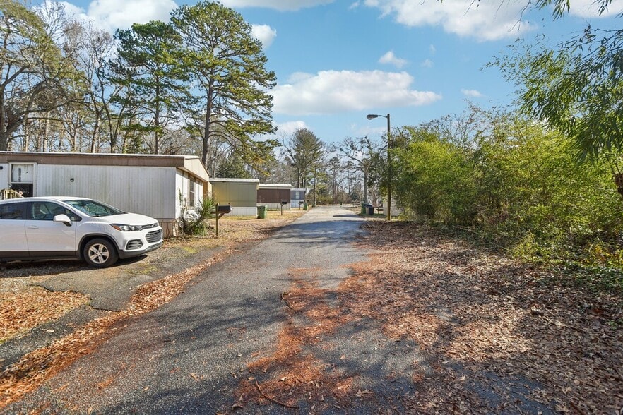 More Photos Of 136 Cain Cir, Spartanburg Manufactured Housing Mobile Home Park For Sale