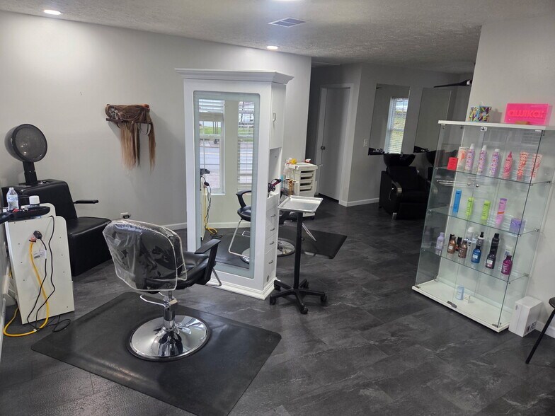 More Photos Of 402 5th St, New Haven Storefront For Sale