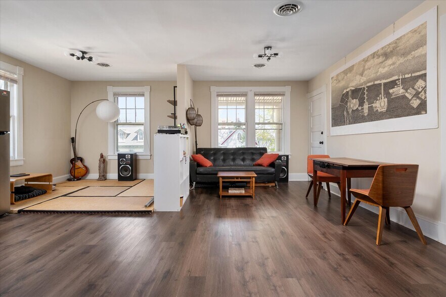 More Photos Of 104 Maple Ave, Chestertown Apartments For Sale