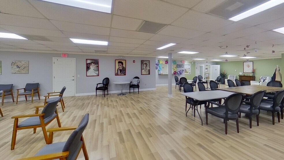 More Photos Of 7821-7843 Seminole Blvd, Seminole Medical For Lease