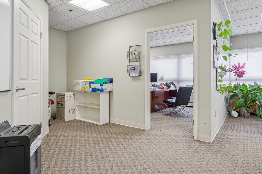 More Photos Of 1751 State Route 17A, Florida Industrial For Lease