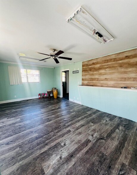 More Photos Of 2510 Pulaski Pike NW, Huntsville Medical For Sale