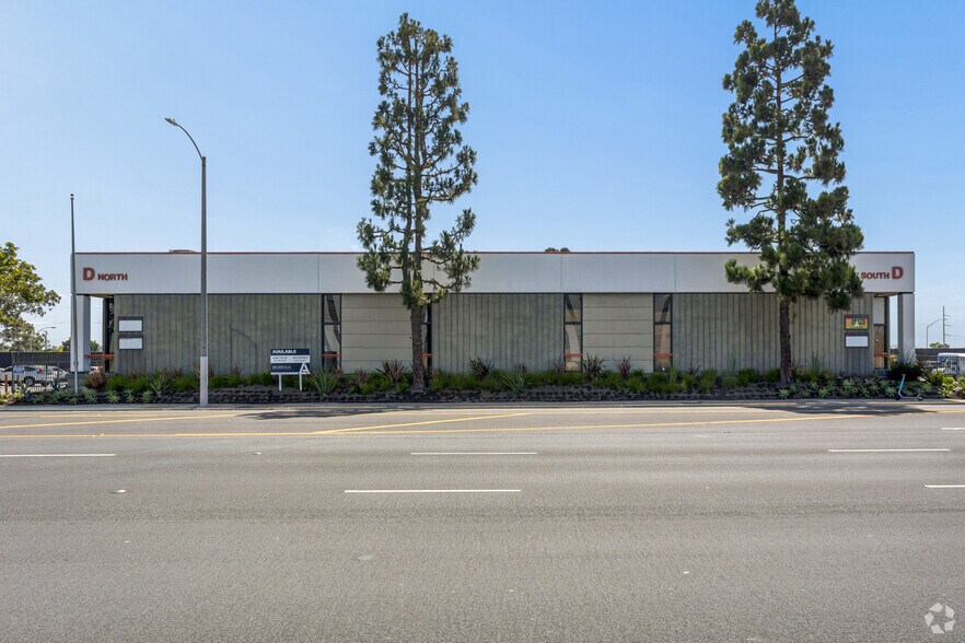 More Photos Of 9610-9680 S La Cienega Blvd, Inglewood Warehouse For Lease