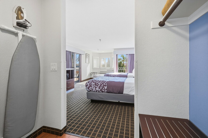 More Photos Of 600 Riverside Ave, Santa Cruz Hotel For Sale