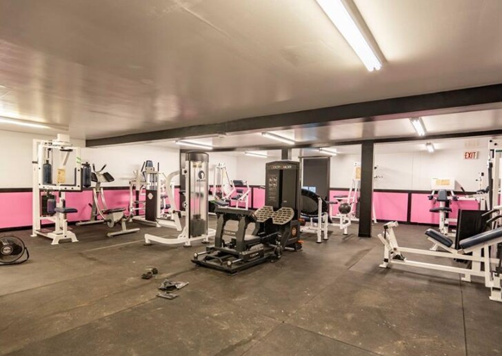 More Photos Of 319-327 Montreal Rd, Cornwall Storefront Retail Residential For Lease