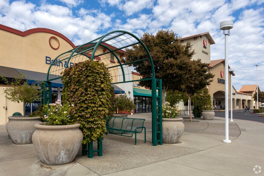 More Photos Of 2800 Countryside Dr, Turlock Unknown For Lease
