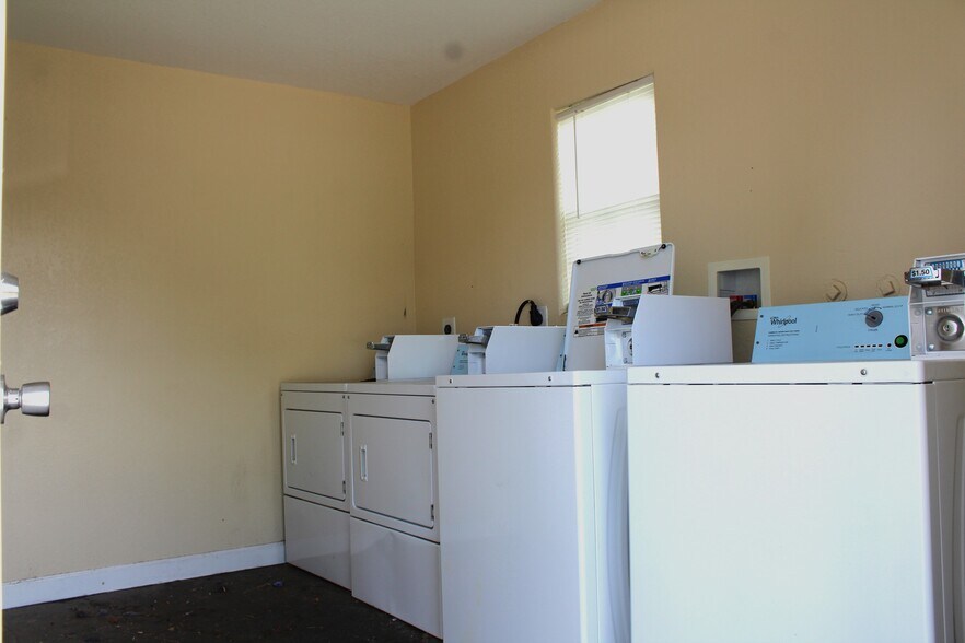 More Photos Of 706 Harris Ave, Pasadena Apartments For Sale