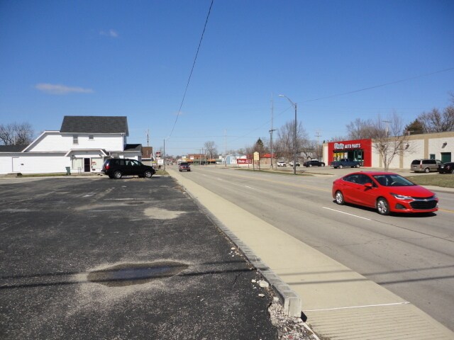 More Photos Of 2821 S Madison St, Muncie General Retail For Lease