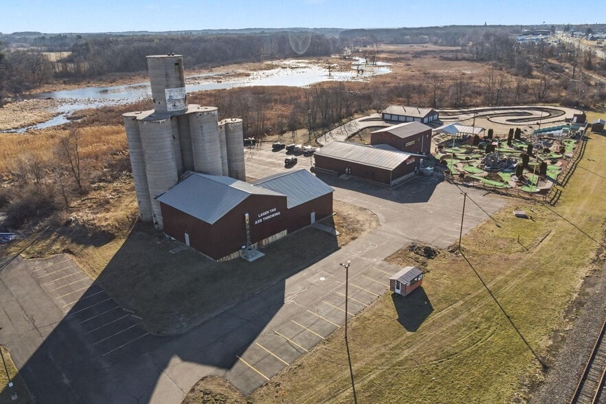 Primary Photo Of 3883 Carleton Rd, Hillsdale Amusement Park For Sale